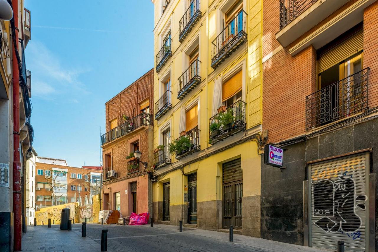 1 Bedroom 1 Bathroom Furnished - Lavapies - Duplex Madrid Buitenkant foto