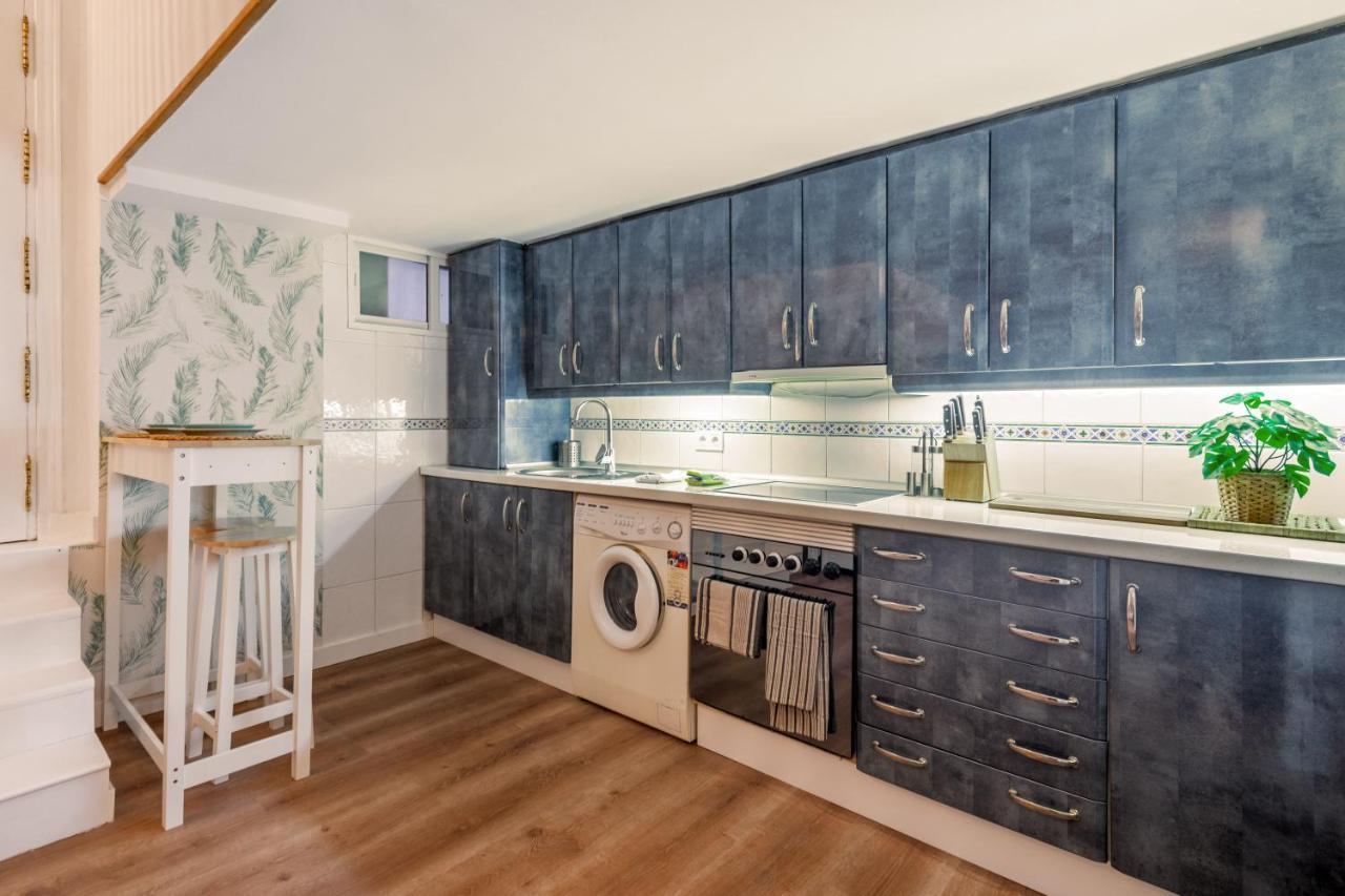 1 Bedroom 1 Bathroom Furnished - Lavapies - Duplex Madrid Buitenkant foto